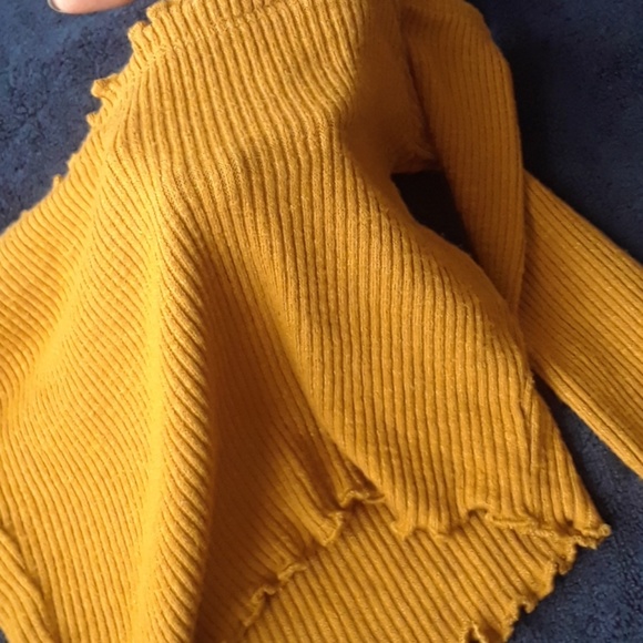 Crop shirt - Picture 2 of 3